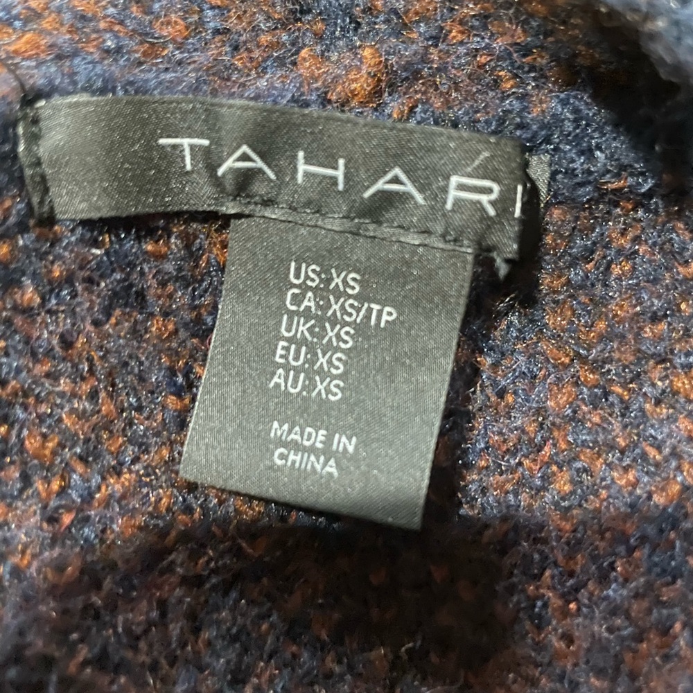 Cardigan - Picture 2 of 3